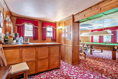 Snooker Room