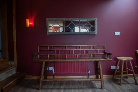 Dining - Feature