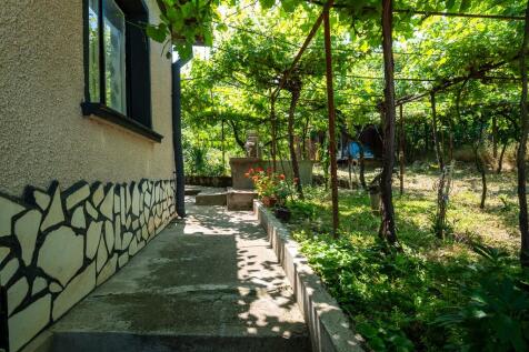 Property Image 101