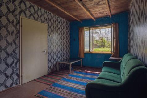 House 1 interiors