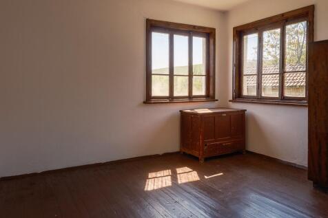 Property Image 100