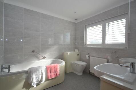 En Suite Bathroom