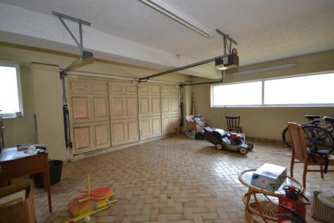 Double Garage