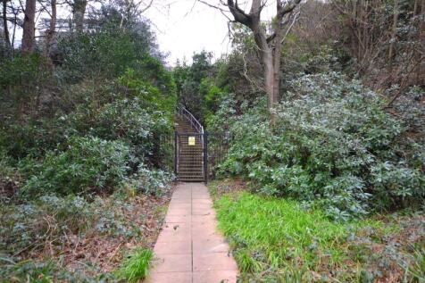 Gate to Chine