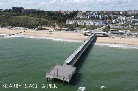 Nearby Beach &amp; Pier