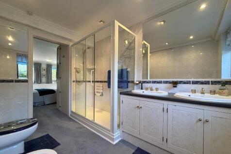En Suite Shower Room