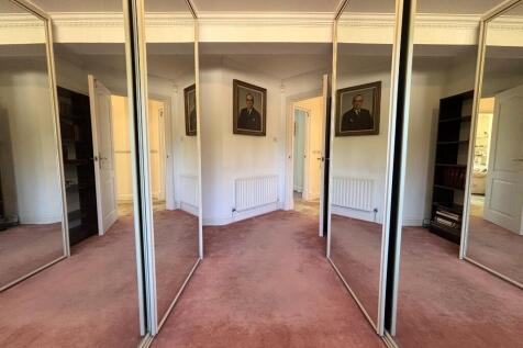 Bedroom 3/Study
