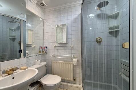 En Suite Shower Room