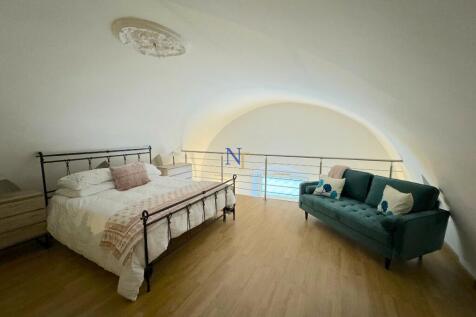 Mezzanine floor