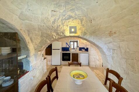 Dining room/ Kitchen