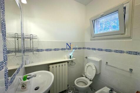 Bathroom 4
