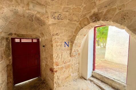 Detached Trullo