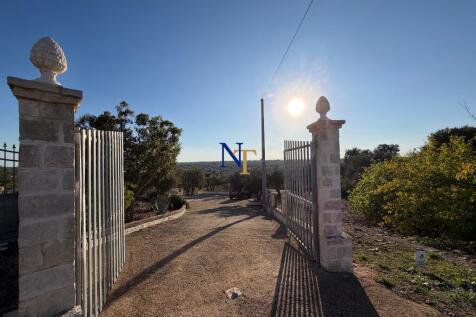 Entry Gate