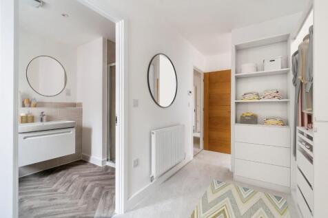 Walk-in Wardrobe