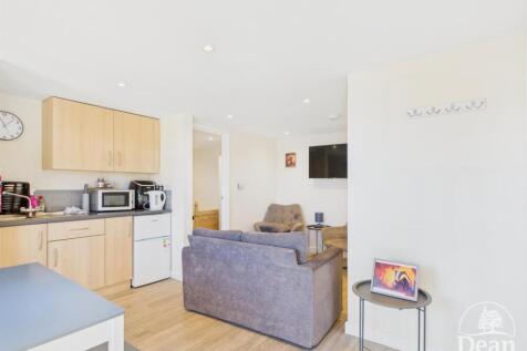 Badgers Sett- Open Living Area