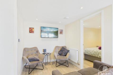 Badgers Sett- Open Living Area