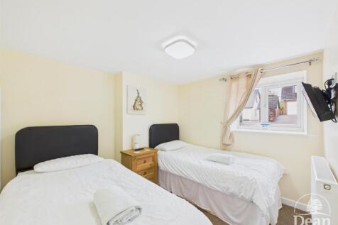 Brewery Lodge- Bedroom