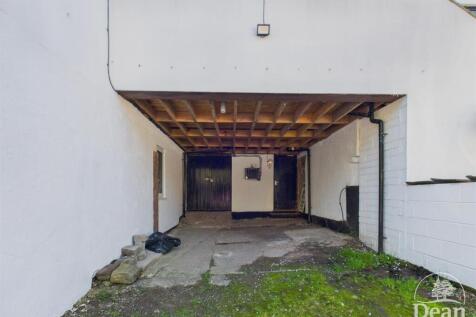 Covered Area to Kitchen/Store Rooms