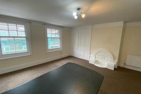 Living area.jpg