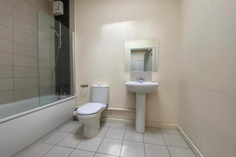 Bathroom.jpg