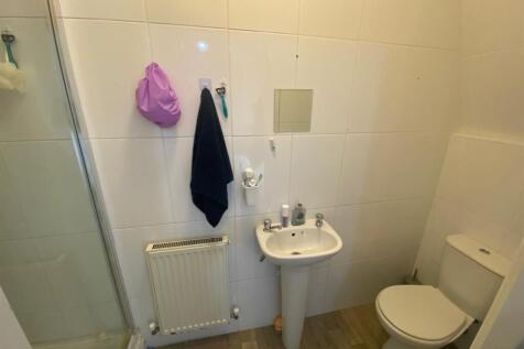 Shower room (3).jpg