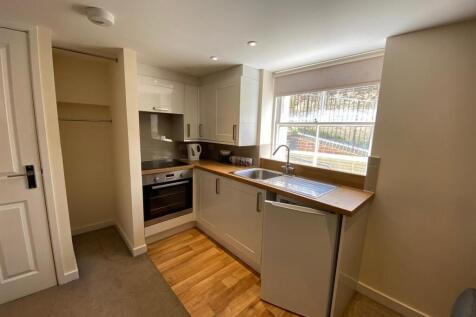 Kitchen area.jpg