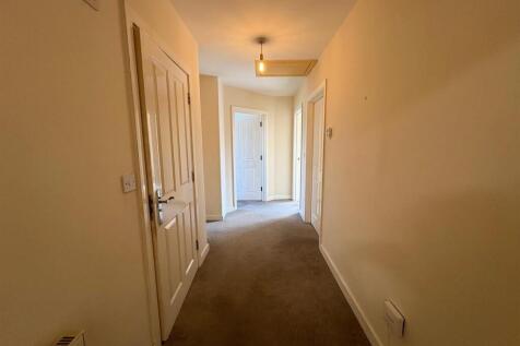 Hallway.jpg