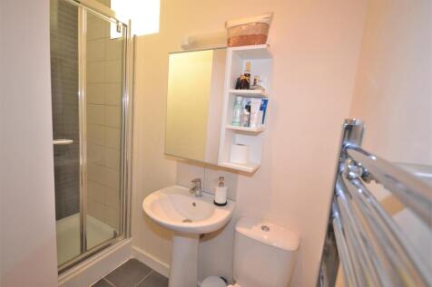 Shower room.JPG