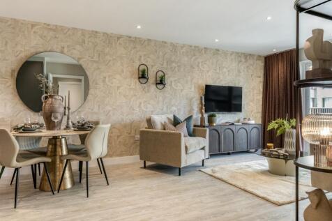 Kew Bridge Rise, Wren House, Living and Dining