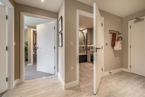 Wren House Show Apartment