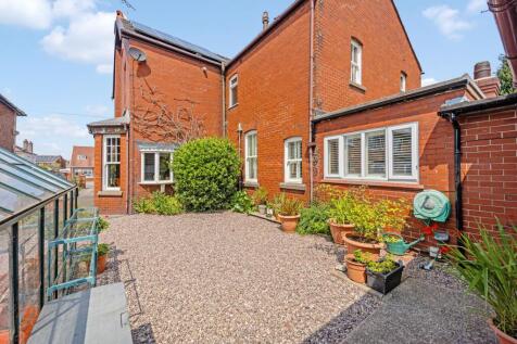 Property Image 32