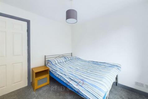 CAM03999G0-PR0026-STILL022.jpg