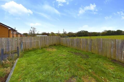 CAM03999G0-PR0037-STILL035.jpg