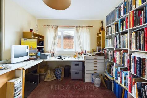 CAM03999G0-PR0055-STILL003.jpg