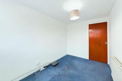 CAM03999G0-PR0061-STILL028.jpg
