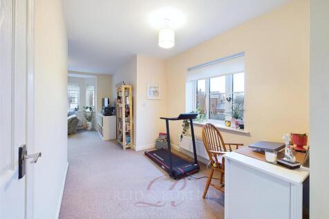 CAM03999G0-PR0072-STILL013.jpg