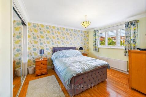 CAM03999G0-PR0143-STILL002.jpg