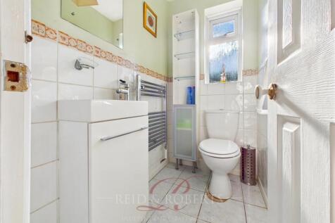 CAM03999G0-PR0143-STILL024.jpg