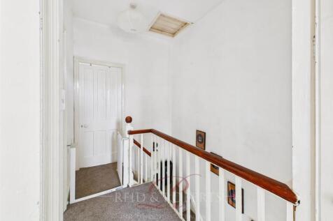 CAM03999G0-PR0148-STILL019.jpg