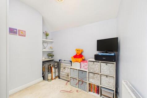 CAM05148G0-PR0012-STILL019.jpg