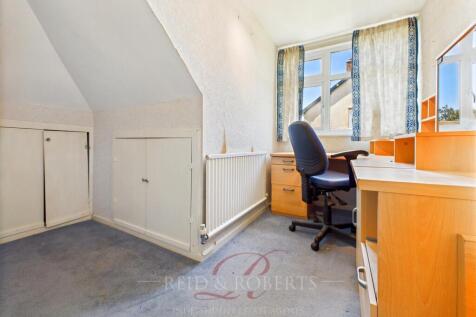 CAM03999G0-PR0146-STILL015.jpg