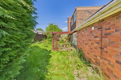 CAM03999G0-PR0146-STILL027.jpg