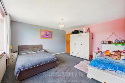 CAM05148G0-PR0018-STILL024.jpg