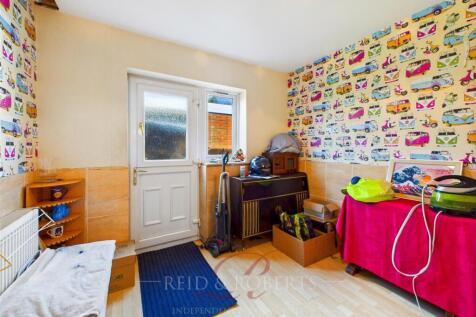 CAM03999G0-PR0147-STILL008.jpg