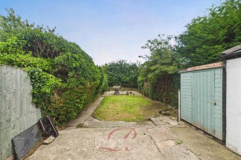 CAM05148G0-PR0039-STILL004.jpg