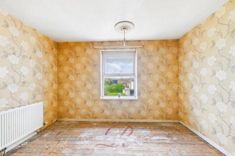 CAM05148G0-PR0049-STILL005.jpg