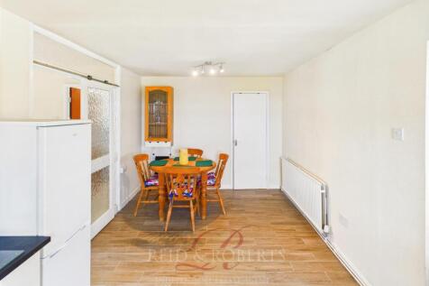 CAM05148G0-PR0054-STILL020.jpg