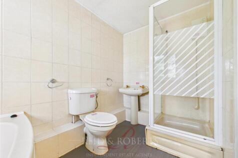 CAM04884G0-PR0077-STILL002.jpg
