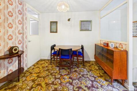 CAM05148G0-PR0047-STILL014.jpg
