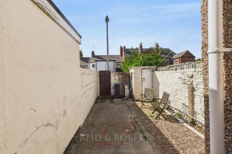 CAM05148G0-PR0073-STILL024.jpg